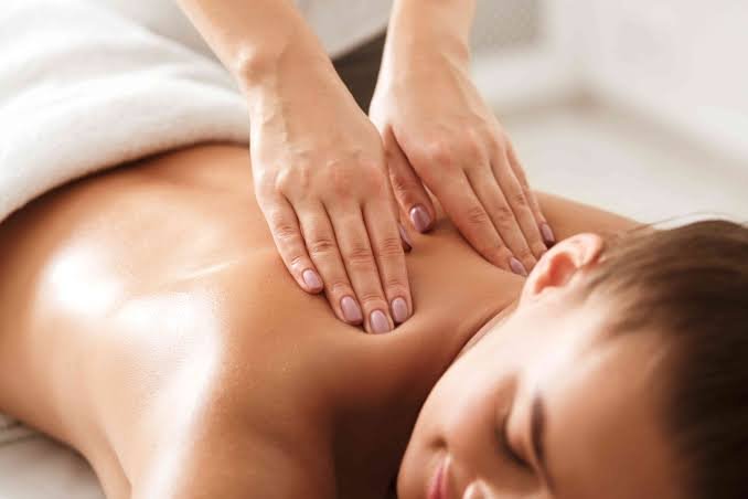 Swedish body massage for ladies in Thane at home